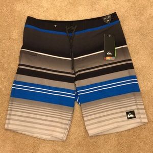 Brand new Men’s Quicksilver Board-shorts. 33x21